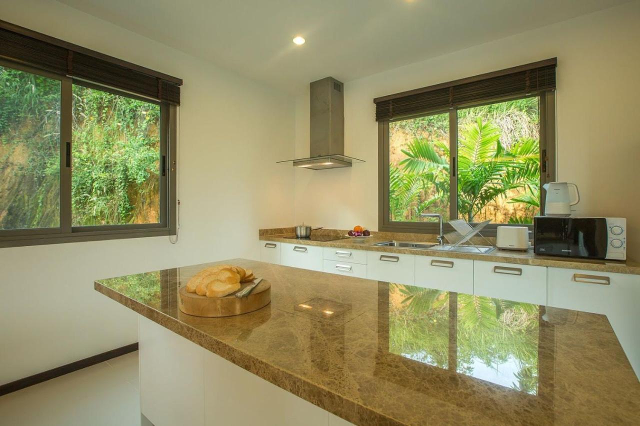 Shanti Villas X Monthstayz Thailand Rawai Esterno foto