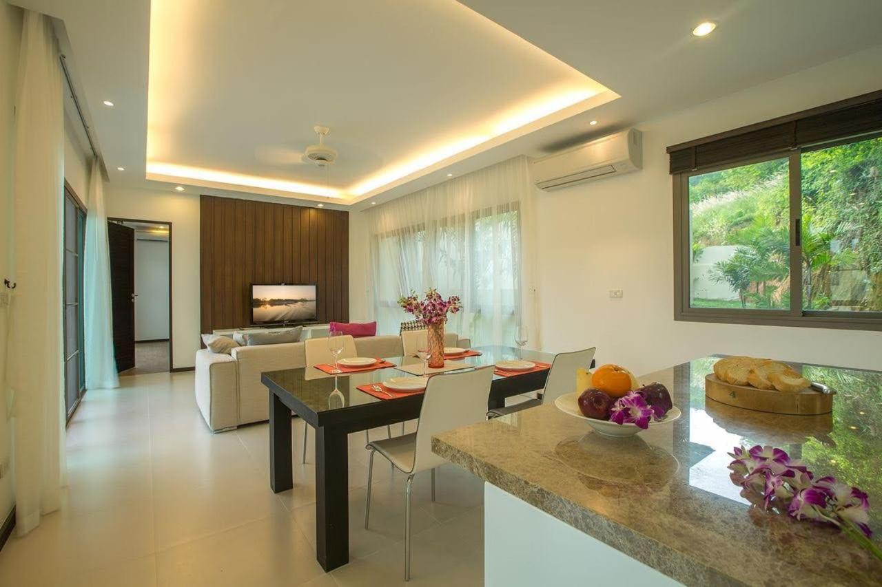 Shanti Villas X Monthstayz Thailand Rawai Esterno foto