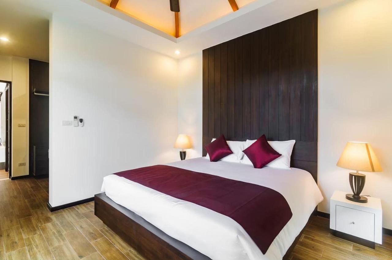 Shanti Villas X Monthstayz Thailand Rawai Esterno foto