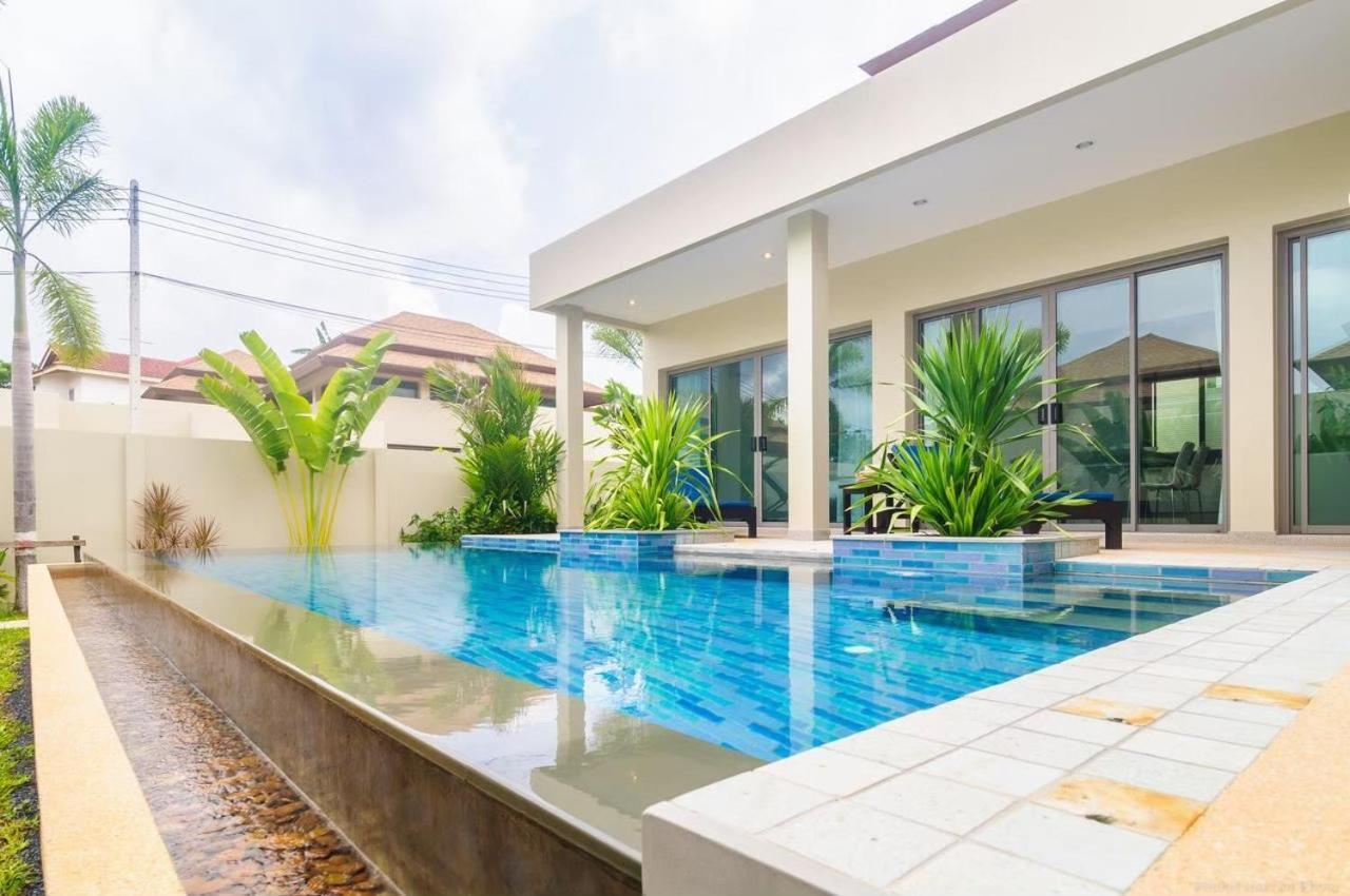 Shanti Villas X Monthstayz Thailand Rawai Esterno foto