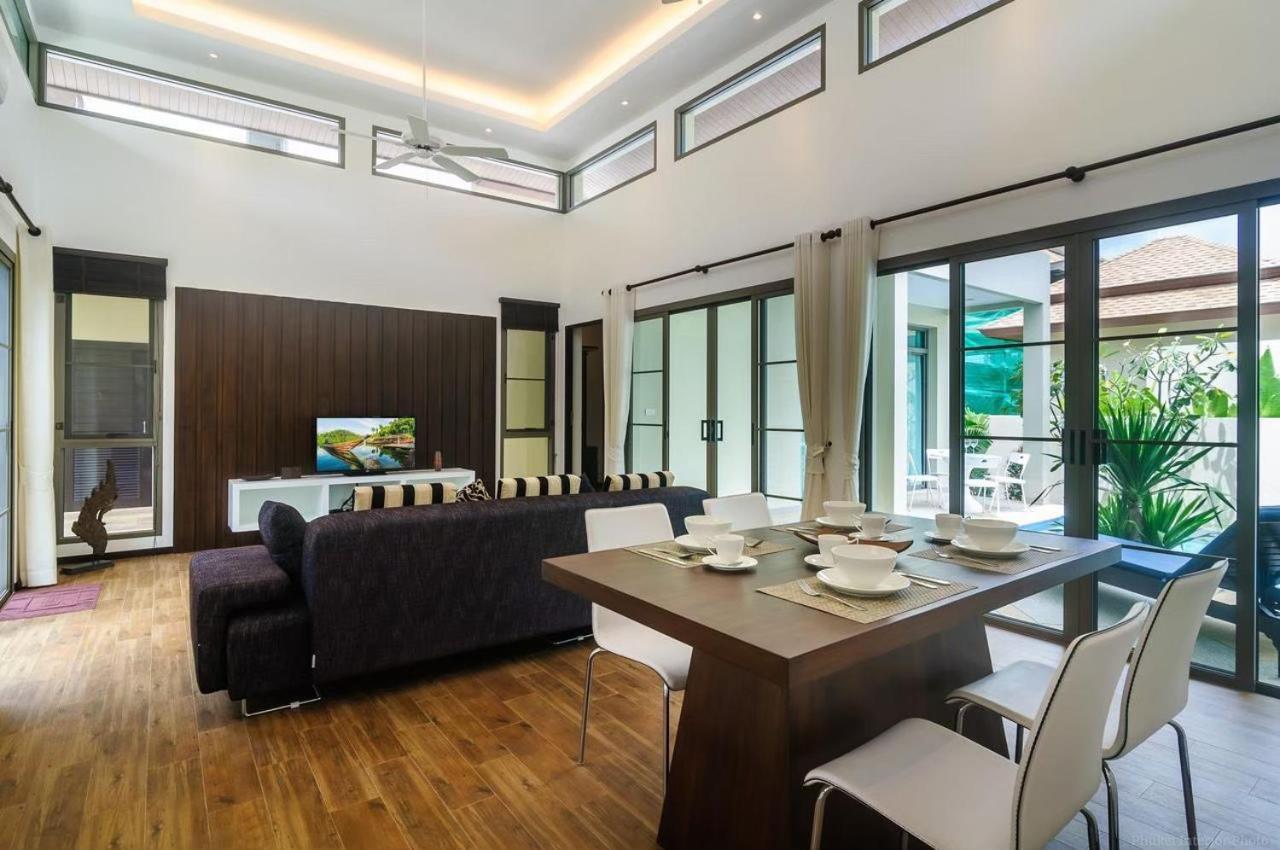 Shanti Villas X Monthstayz Thailand Rawai Esterno foto