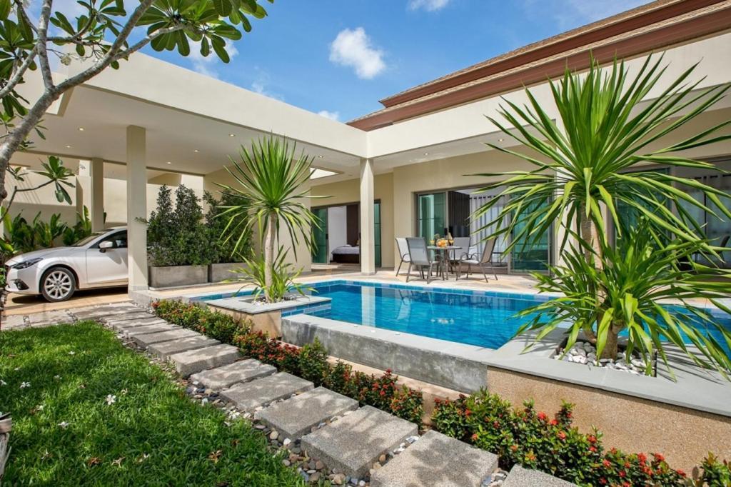 Shanti Villas X Monthstayz Thailand Rawai Esterno foto
